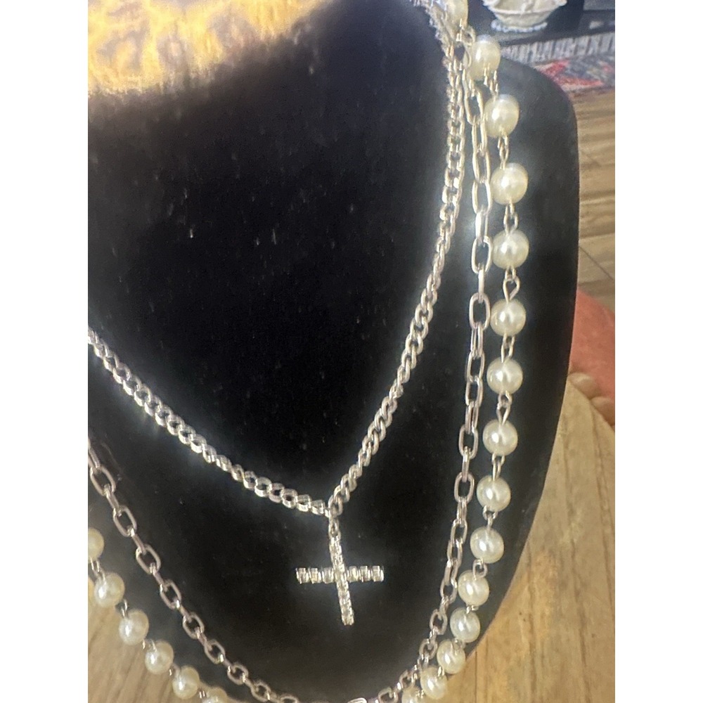 3 Strand Vintage Faux Pearl & Cable Chain SilverTone Necklace W-Cross Charm - Picture 3 of 7